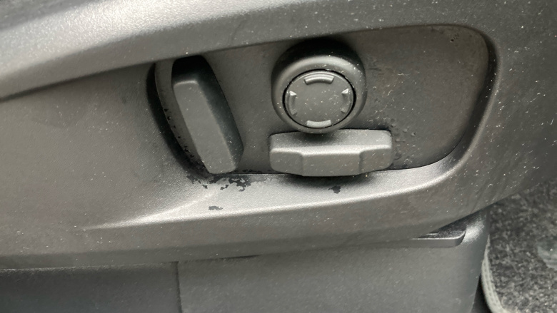 Land Rover Defender 3.0 D250 SE 110 5dr Auto [7 Seat] Diesel Estate